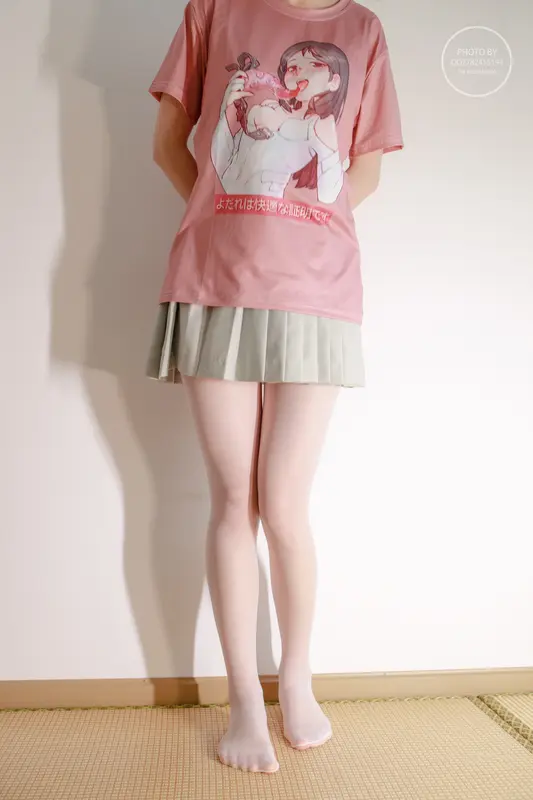 WL-004 無料 匿名 凉席上的白丝美少女 - 森萝财团
